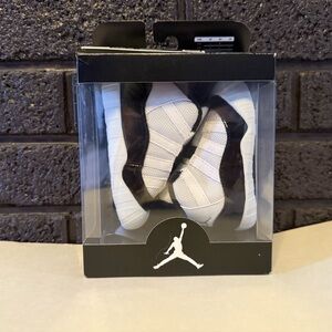 Nike Jordan 11 “Gratitude”Crib Bootie White/Metallic Gold-Black CI6165-170 Sz 4c